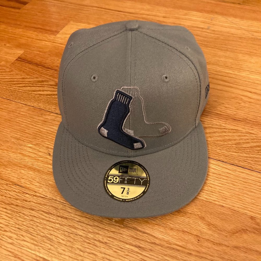 Boston Red Sox New Era Gray Alternate Logo Elements 59FIFTY Fitted Hat (7 3/8)